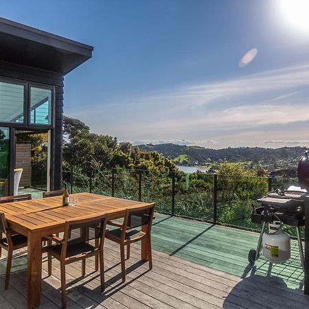 Taonga With Sea Views By Waiheke Unlimited Villa Oneroa Екстериор снимка