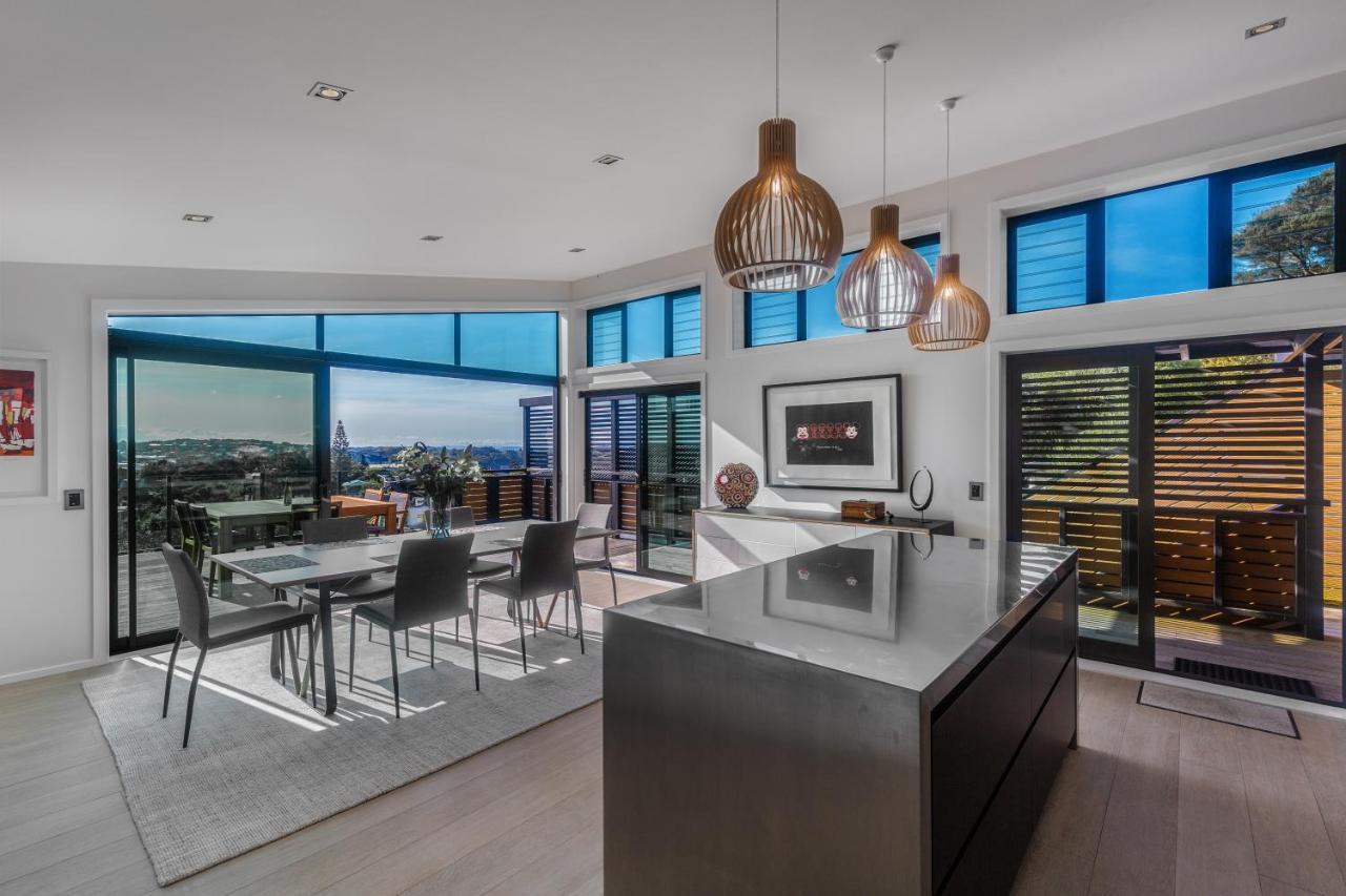 Taonga With Sea Views By Waiheke Unlimited Villa Oneroa Екстериор снимка