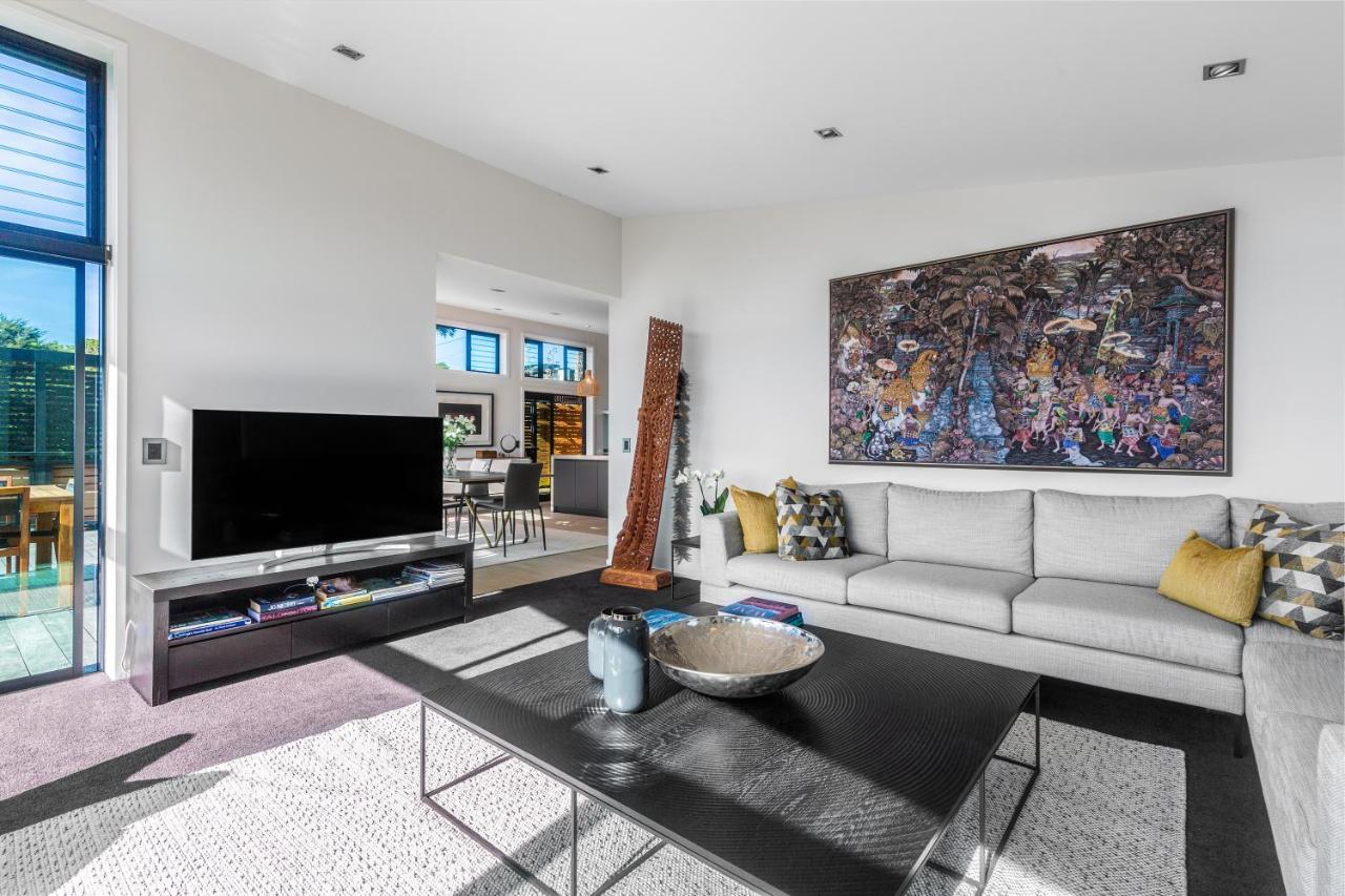 Taonga With Sea Views By Waiheke Unlimited Villa Oneroa Екстериор снимка